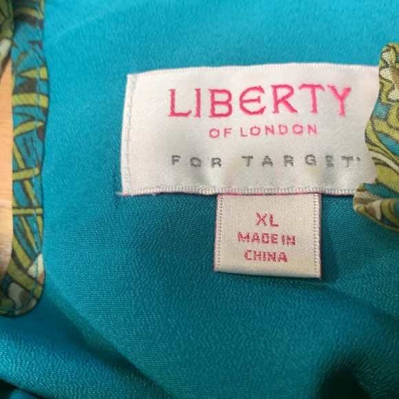 Liberty of London fully lined top with rich  Peacock feathers - Picture 5 of 11